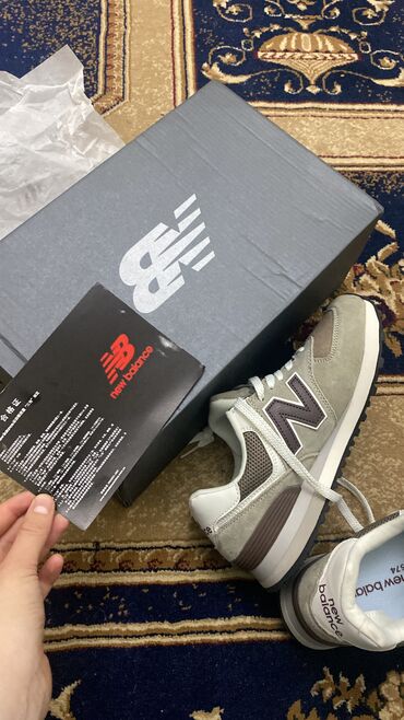 лора пиано обувь женская: Кроссовки, 38, New Balance, Новый, цвет - Бежевый, Самовывоз, Платная доставка