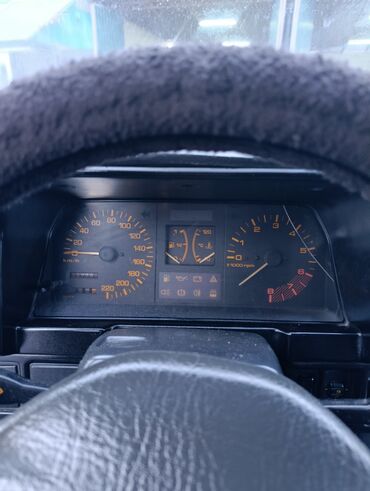 Mazda: Mazda 323: 1990 г., 1.6 л, Механика, Бензин, Универсал — 7