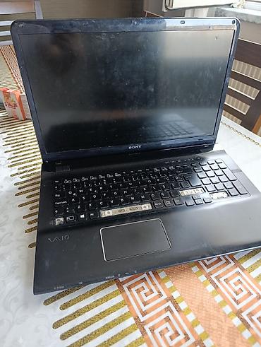2 el laptop: 8 RAM, yaddas 500
A 717 Noutbuk islek veziyyetdedir — 1