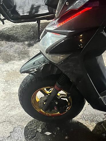 Скутеры: 4 скутера обмен на машину или на телефон 
4-130000 — 11