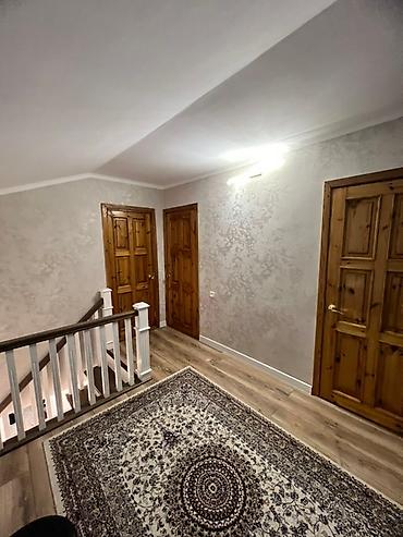 Долгосрочная аренда домов: 220 м², 5 комнат — 5