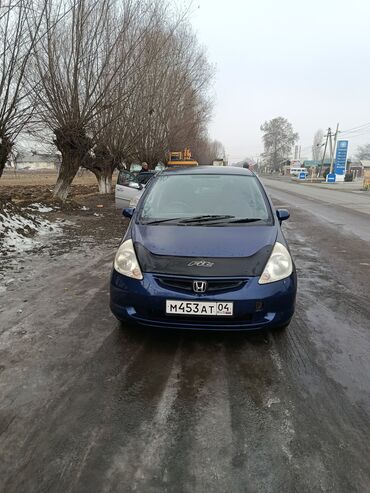 авто кондицонер: Honda Fit: 2002 г., 1.3 л, Вариатор, Бензин, Хетчбек