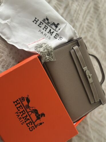 gümüş üzükler: Сумка с короткой ручкой, Hermes