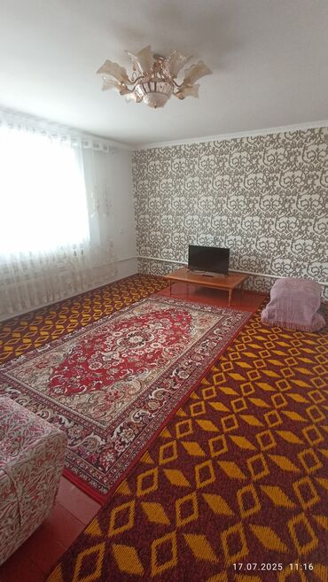 дом каракол пристан: Барачный, 95 м², 3 комнаты, Собственник, Косметический ремонт