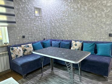 Mətbəx mebeli: Köçürük deyə satılır. Divan üstündə verilir (4 m). Havalandırma, 4 göz — 8