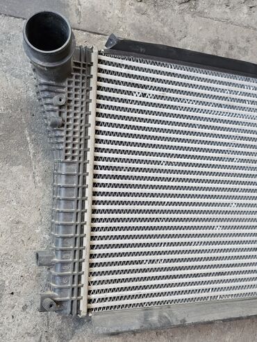 Радиаторы: Интеркулер VW Passat B6 05-09, VW Passat B7 10-, VW Passat B7 10-14 — 7