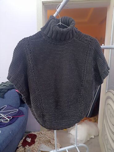 одежды на прокат: Женский свитер