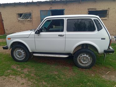 ВАЗ (ЛАДА): ВАЗ (ЛАДА) 4x4 Нива: 1.6 л, Механика, Бензин, Внедорожник