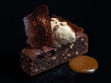 Повара: Работал Итальянской, Французской, Грузинской, Русской ( Царской — 8