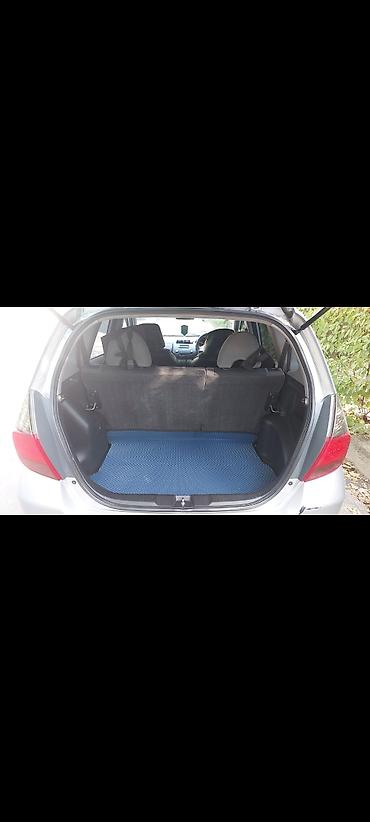 Продажа авто: Honda Fit: 2007 г., 1.3 л, Автомат, Бензин, Хэтчбэк — 8