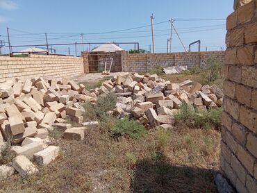 Toxumlar: Təcilli satılır ünvan Sumqayıt şəhəri h.z.tagiyev qəsəbəsi Xızı