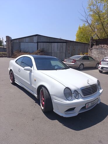 купить авто без посредников от хозяина недорого: Элегантное купе Mercedes-Benz CLK-Class белого цвета с черной крышей