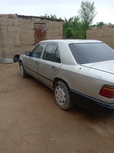 передок на трактор: Mercedes-Benz E-Class: 1986 г., 2 л, Механика, Бензин, Седан