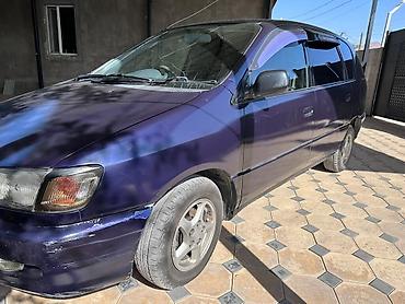 минивен левый: Toyota Ipsum: 1998 г., 2 л, Автомат, Бензин, Минивэн — 6