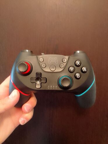 Video oyunlar üçün aksesuarlar: Oyun konsolu (cosik) Bluetooth və ya usb ilə işlər. Playstation, İos