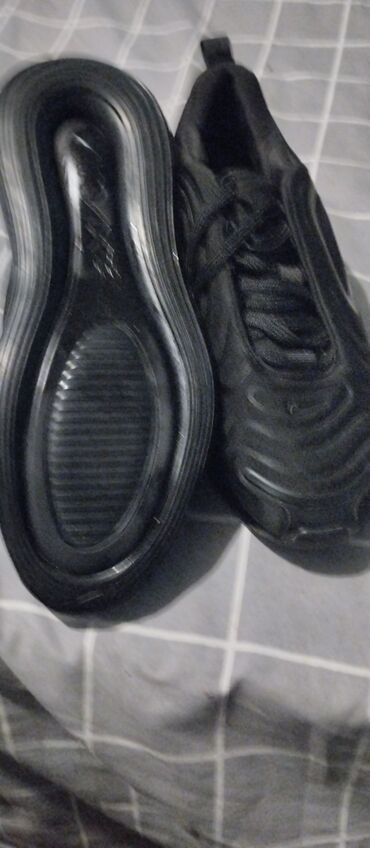 Mokasine: Mokasine, 39 — 13