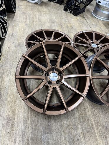 Диски: Литые Диски R 20 Комплект, отверстий - 5, Б/у — 8