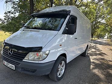 man tgm: Mercedes-Benz Sprinter фургон, белый, средняя база и высокая крыша — 2