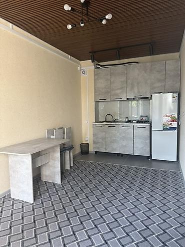 снять 2х комнатную квартиру: Студия, Парам без детей, С мебелью полностью — 1