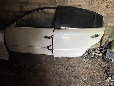 kuzu: Sol arxa, Nissan Altima — 1