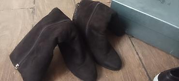 Кроссовки и спортивная обувь: Продаю замшевые сапоги женский размер;38 хз какой бренд 1500 сом — 7
