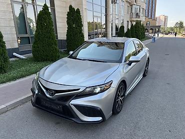 devo tiko: Toyota Camry: 2021 г., 2.5 л, Автомат, Бензин, Седан — 2
