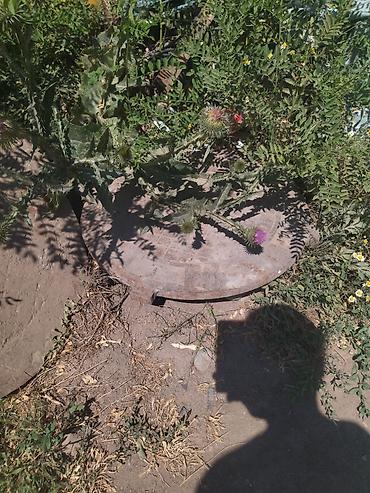 ташкентский цилиндр: Продаю б/у советский канализационные люк чугунный крышка диаметр 65 — 3
