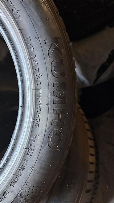 сто рядом со мной: Комплект зимних шин Kumho - Размер: 215/55 R17 - Индекс — 2