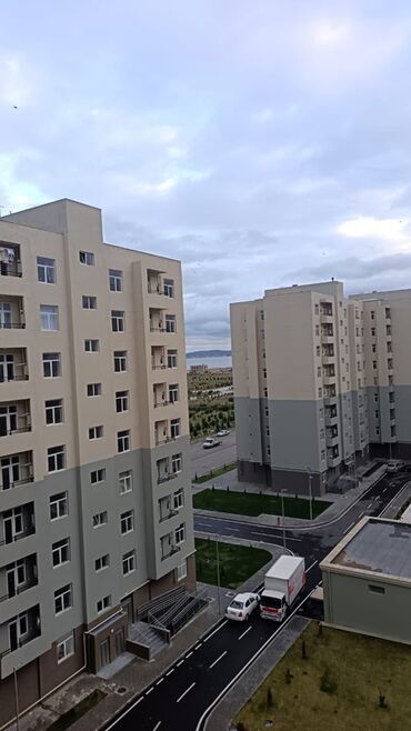 Uzunmüddətli kirayə mənzillər: Mənzillərin icarəsi üçün təklif: zövqlü dizaynlı, tam mebellə və — 16