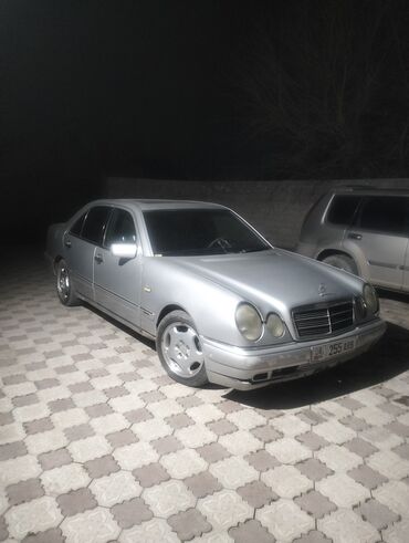 Mercedes-Benz: Mercedes-Benz E-Class: 1995 г., 2.3 л, Механика, Бензин, Седан