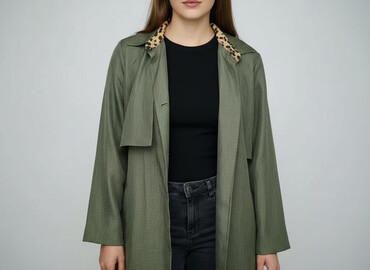Women`s trench, size L (EU 40)