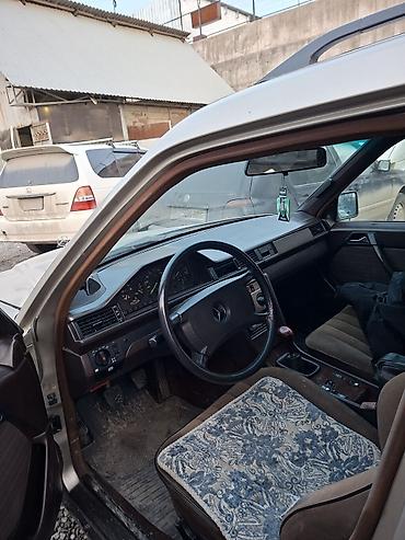 Mercedes-Benz: Mercedes-Benz W124: 1989 г., 2.3 л, Механика, Бензин, Универсал — 7