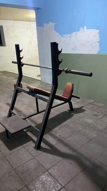 idman çəkələkləri: Bench Press makinesi