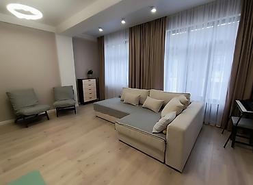 4 комнаты, 108 м², Золотой квадрат Элитка, 11 этаж at lalafo.kg 4 комнаты, 108 м², Золотой квадрат Элитка, 11 этаж