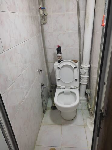 Uzunmüddətli kirayə mənzillər: Xetai çoxmərtəbəli binada geniş və işıqlı mənzil. Xüsusiyyətlər: - — 10