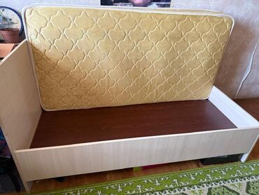 кровати односпальные: ДЛИНА 160, ШИРИНА 85 Односпальная кровать с матрасом. - Размер