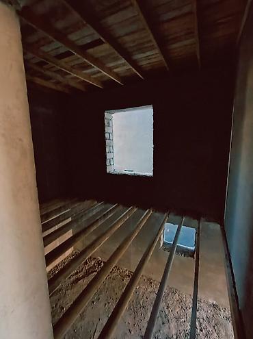 upd qesebesinde evler: 6 otaqlı, 200 kv. m, Kredit yoxdur, Təmirsiz — 6