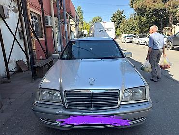 mersedes benz c: Mercedes-Benz C-Class: 1.8 l | 1999 il Sedan — 1