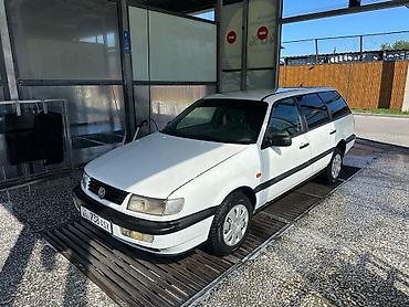 Volkswagen: Volkswagen Passat Variant: 1994 г., 1.8 л, Механика, Бензин, Универсал — 2