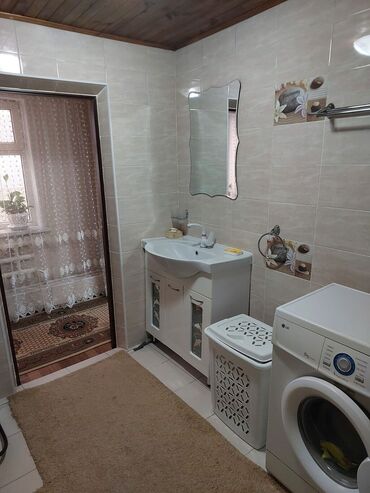 дом в аренду долгосрочное: 90 м², 5 комнат, Утепленный, Лоджия, Забор, огорожен