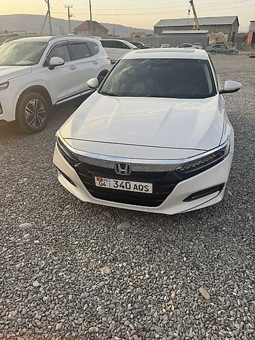 sprinter 4 4: Honda Accord: 2018 г., 1.5 л, Автомат, Бензин, Седан — 2