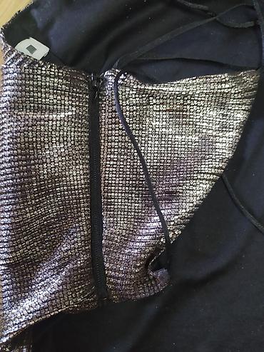 Topovi: Prodajem potpuno nov metalik srebreni top,original "Zara" . prelep — 10