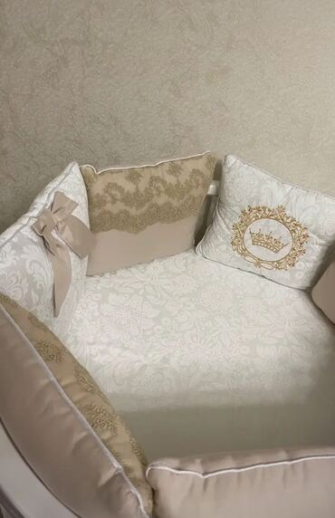 funko pop az: Beşik üçün premium tekstil dəsti - Rənglər: krem və bej tonları