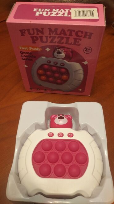 Oyuncaqlar: Bu rəqs edən robot it oyuncağı ağ və mavi rənglərdə hazırlanmışdır — 11