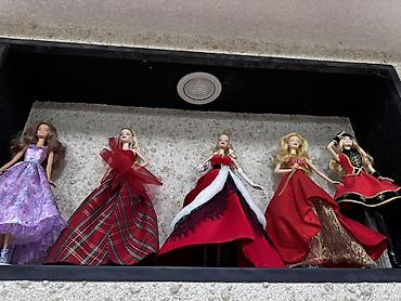 kuklalar evi: Barbie kuklaları kolleksiyası – müxtəlif modellər və geyim dəstləri - — 2