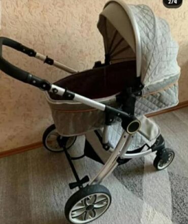 прогулочная детская коляска: Коляска, цвет - Серебристый, Б/у