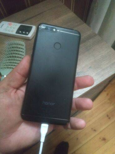 Тарелки: Honor 7A, цвет - Черный