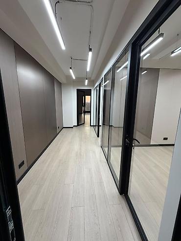 ищу бизнес: Сдаю Офис целиком: 94 м², В бизнес центре, С ремонтом — 7