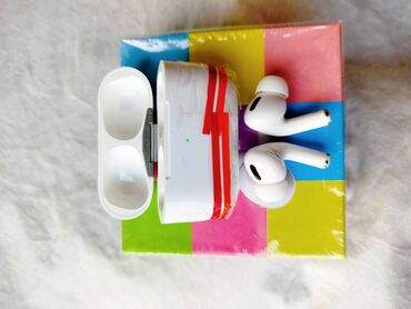 ses sisdemi: Airpods pro Barmaq sensorlari aktivdir Zeng qebul etmek Musiqi