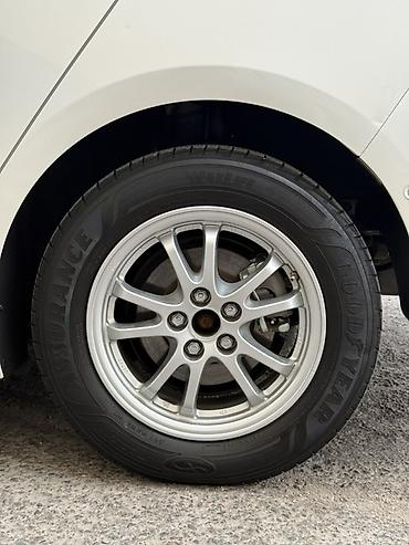 Toyota: Toyota Prius: 2020 г., 1.8 л, Вариатор, Гибрид, Хэтчбэк — 9